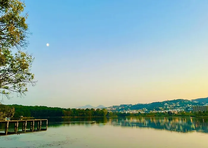 Lake Escape - Home 2