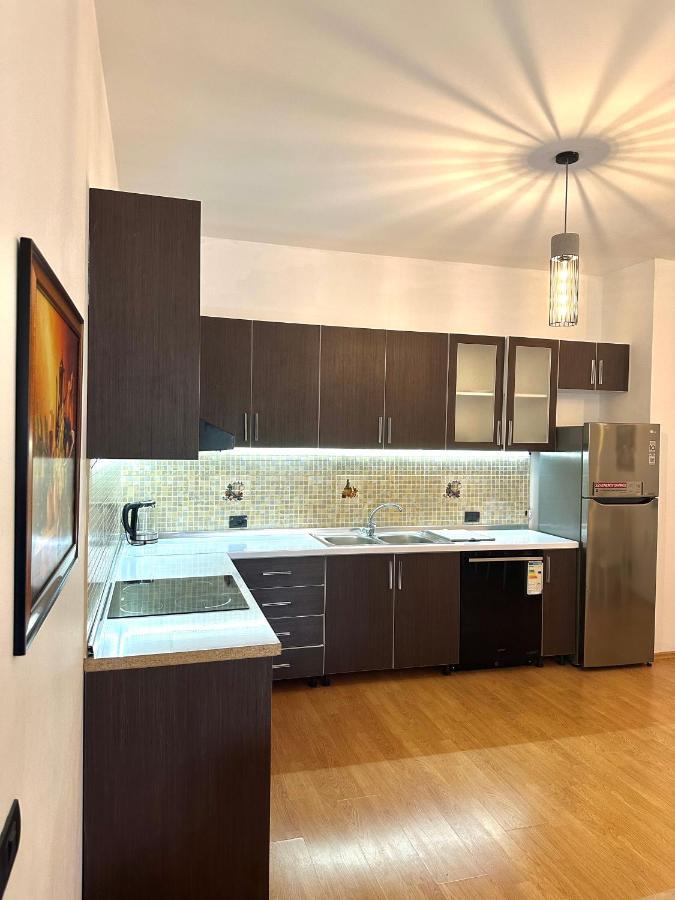Escape - 2 Apartment